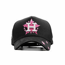 Dandy Hats x Junior H “Clave Ali” vista 1